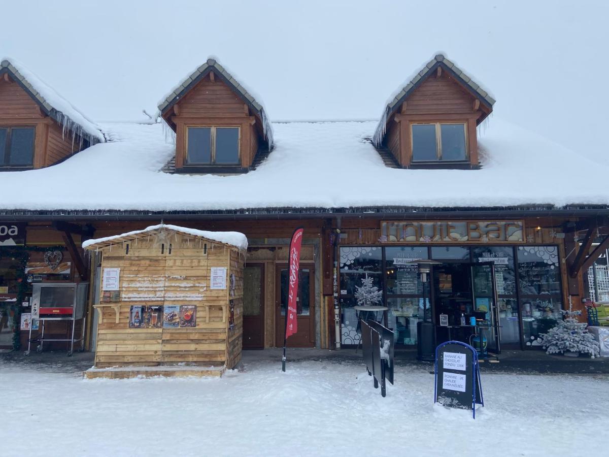 Chalet Bastilor ラ・ジュー・デュ・ルー エクステリア 写真